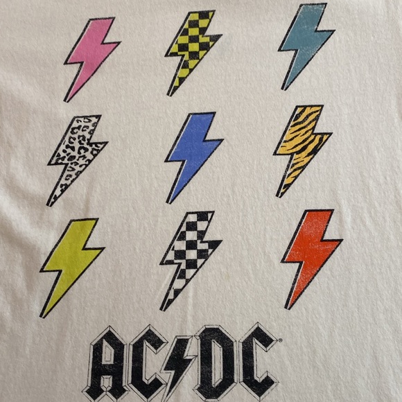 AC/DC white T-Shirt size medium. {266} - Picture 3 of 7